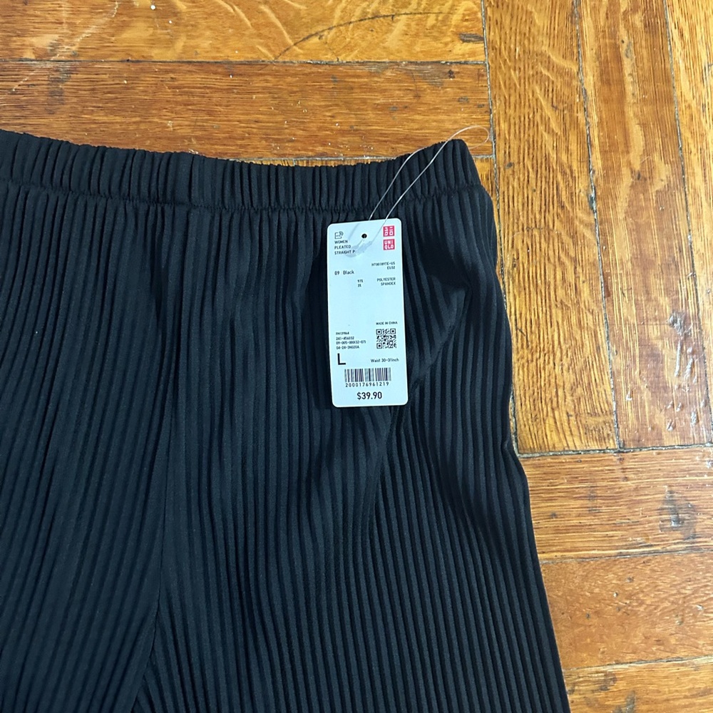 Black Pleated Pants
